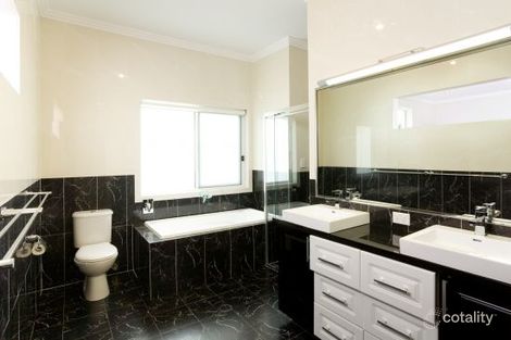 Property photo of 14 Waterbrooke Circuit Drewvale QLD 4116