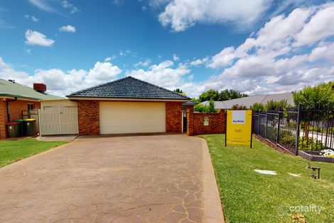 Property photo of 1 Birkdale Close Dubbo NSW 2830