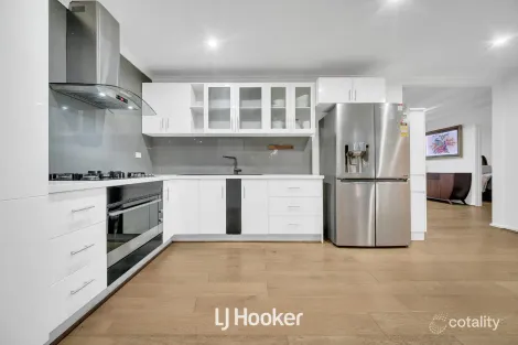 Property photo of 65 Hanleth Avenue Springvale VIC 3171