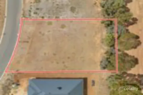 9 BAYADERRA CT, MOAMA, NSW 2731