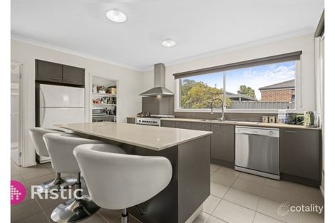 Property photo of 12 Risdon Chase Wollert VIC 3750