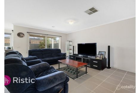 Property photo of 12 Risdon Chase Wollert VIC 3750