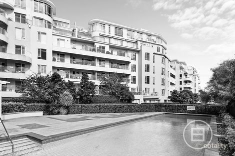 43/3 Seisman Pl, Port Melbourne, VIC 3207