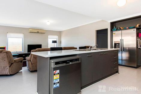 Property photo of 9 Sanddune Way Wannanup WA 6210