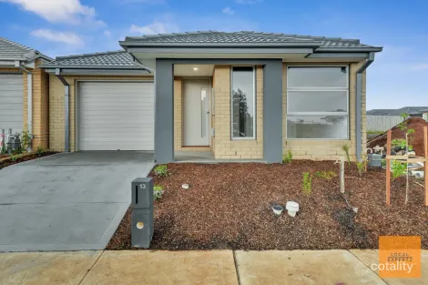 13 Overture Rd, Strathtulloh, VIC 3338