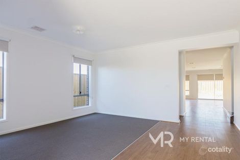 Property photo of 10 Mulligan Circuit Officer VIC 3809