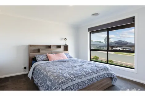 Property photo of 45 Guy Place Thurgoona NSW 2640
