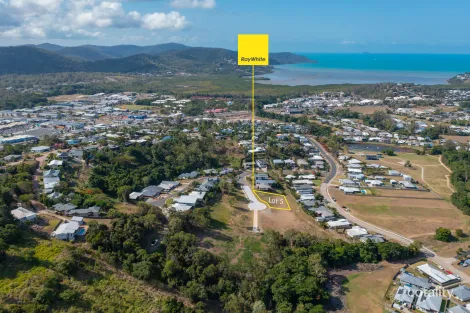 Property photo of 8 Scenic Ridge Drive Cannonvale QLD 4802