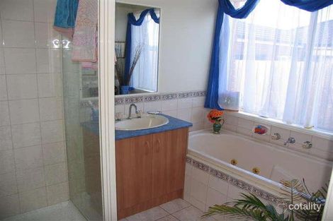 Property photo of 6 Trumper Crescent Sunbury VIC 3429