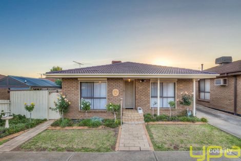 4/11 Henry St, Melton, VIC 3337