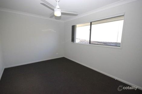 Property photo of 60 Blackwood Circuit Cameron Park NSW 2285
