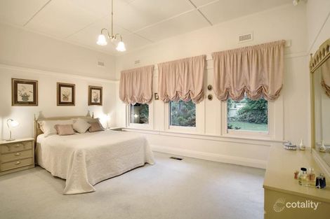 Property photo of 10 Bradford Avenue Kew VIC 3101