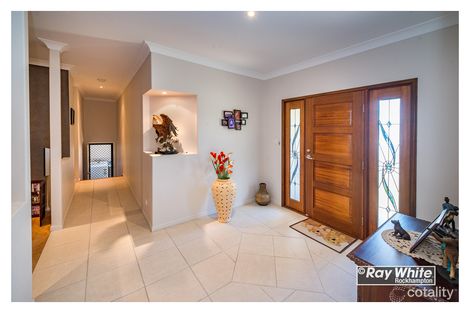 Property photo of 39 Sunset Drive Norman Gardens QLD 4701