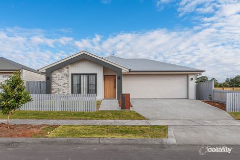14 Turton Cct, Highfields, QLD 4352