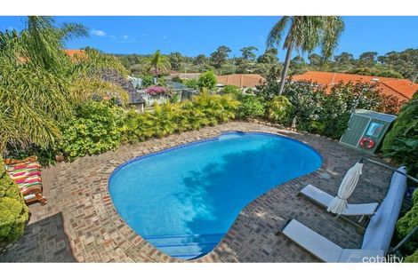 Property photo of 16 Gladman Way Karrinyup WA 6018