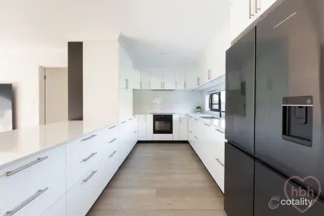 Property photo of 8 Dixon Drive Holder ACT 2611