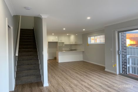 Property photo of 4/5 Station Road Albion Park Rail NSW 2527