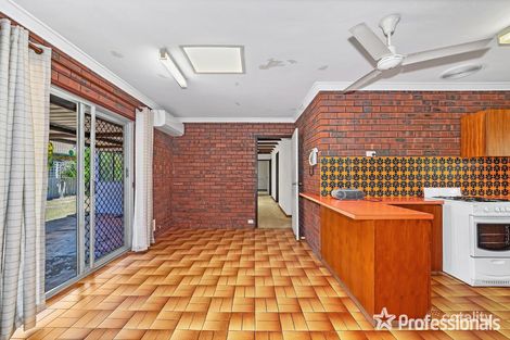 Property photo of 9 Bampton Way Warnbro WA 6169