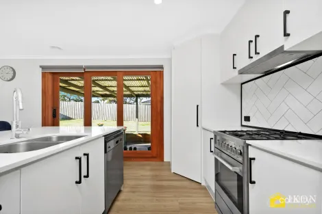 Property photo of 11 Cameron Court Wallan VIC 3756