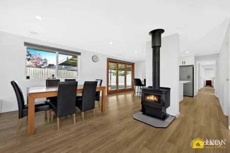 Property photo of 11 Cameron Court Wallan VIC 3756
