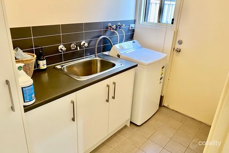 8 Trott Gr, Oaklands Park, SA 5046