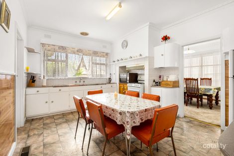 Property photo of 18 Fairlie Street Hamlyn Heights VIC 3215