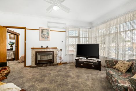 Property photo of 18 Fairlie Street Hamlyn Heights VIC 3215