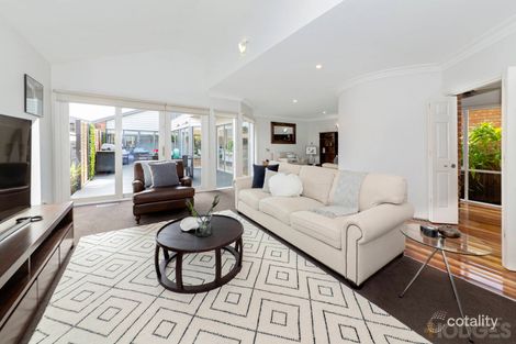 Property photo of 21 McIndoe Parade Parkdale VIC 3195