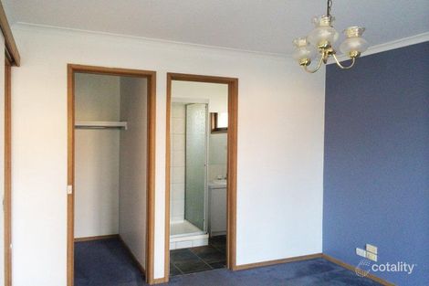 Property photo of 8 Nike Court Carrum Downs VIC 3201