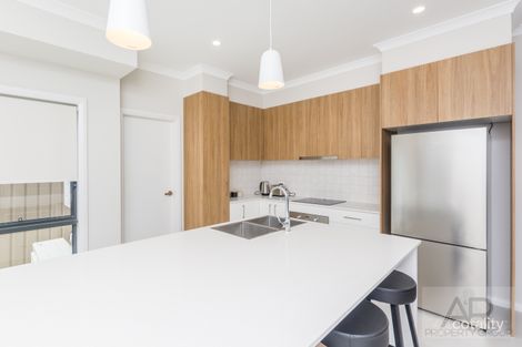Property photo of 2/235 Princes Highway Albion Park Rail NSW 2527