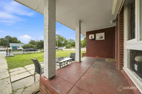 Property photo of 12 Grasmere Place Kelmscott WA 6111