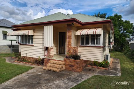 8 Thurso St, North Booval, QLD 4304