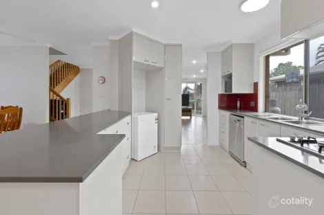 Property photo of 24 Cambridge Avenue Andergrove QLD 4740