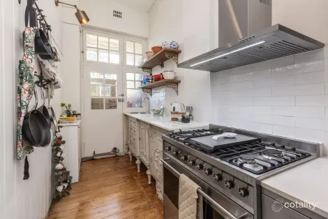 Property photo of 8/14 East Crescent Street McMahons Point NSW 2060