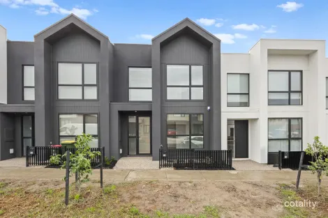 33 Tomatina Way, Berwick, VIC 3806