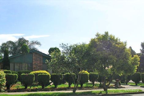 11 Glen Logan Rd, Bossley Park, NSW 2176