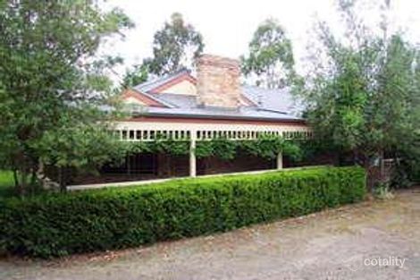 Property photo of 12 Fielden Close Mooroolbark VIC 3138