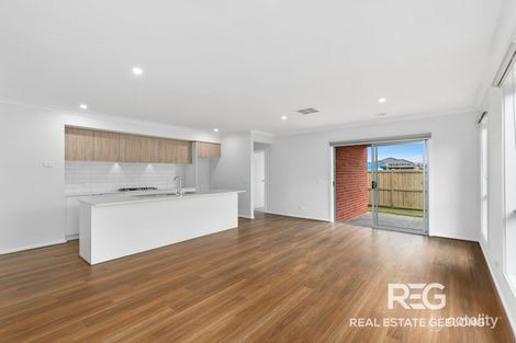 42 Forrest Green Dr, Armstrong Creek, VIC 3217