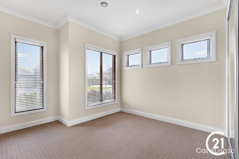 Property photo of 8 Westwood Grove Pakenham VIC 3810