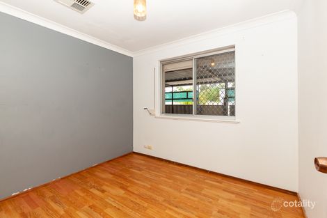 Property photo of 6 Manor Court Camillo WA 6111