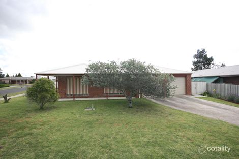 13 Meadenhall Dr, St Albans Park, VIC 3219