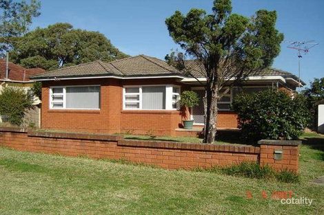 Property photo of 16 Colleen Avenue Picnic Point NSW 2213