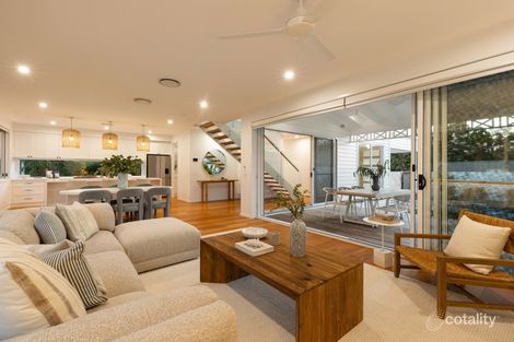 Property photo of 25 Peter Parade Mermaid Waters QLD 4218