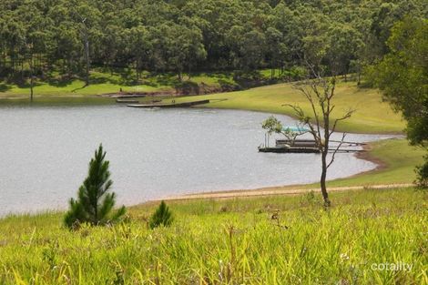 4 Bruce Rd, Barrine, QLD 4872