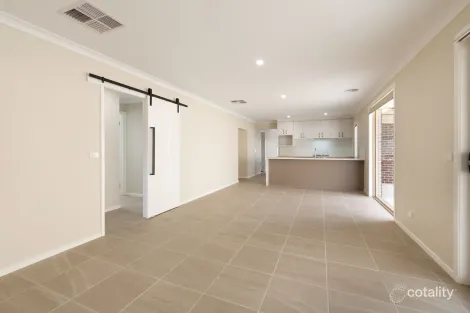 Property photo of 37 Dartnell Crescent Wodonga VIC 3690