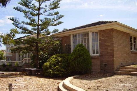 24 Graduate Cres, Wheelers Hill, VIC 3150