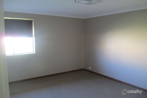 Property photo of 5 Jones Place Boulder WA 6432