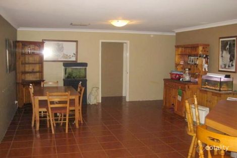 28 Yarrow Dr, Bennett Springs, WA 6063