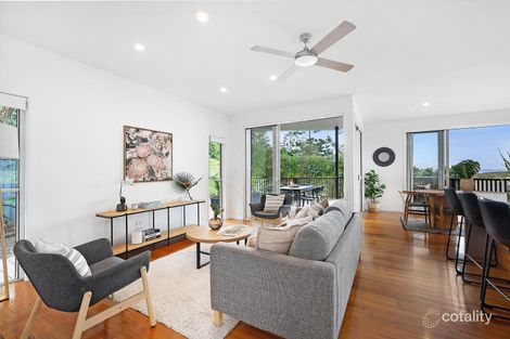 Property photo of 2/5 Kumbellin Glen Ocean Shores NSW 2483