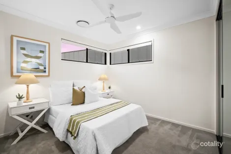 Property photo of 29A Almavale Street Carindale QLD 4152